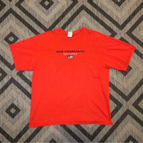 Gildan San Francisco California Tee - Picture 1 of 2